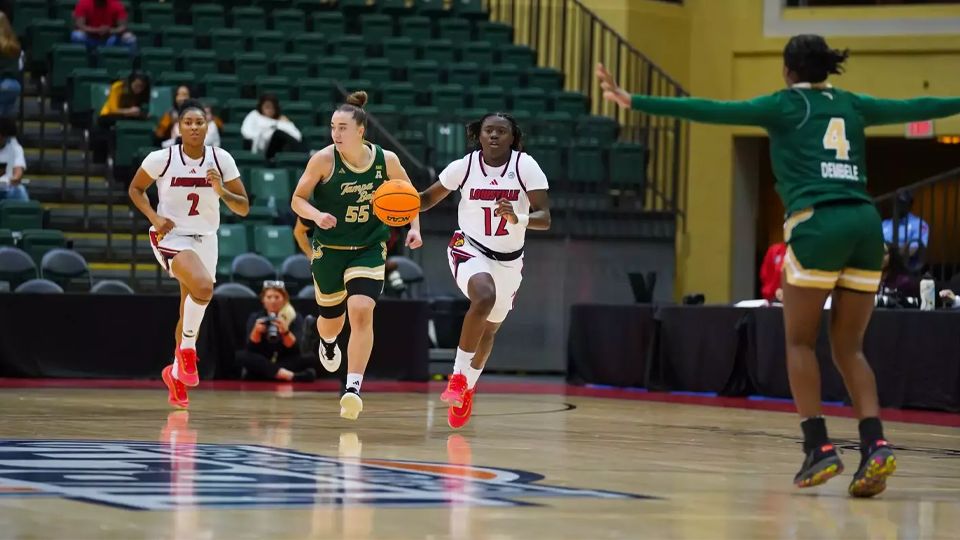 No. 25 Louisville women defeat South Florida 64-60 at WBCA Showcase