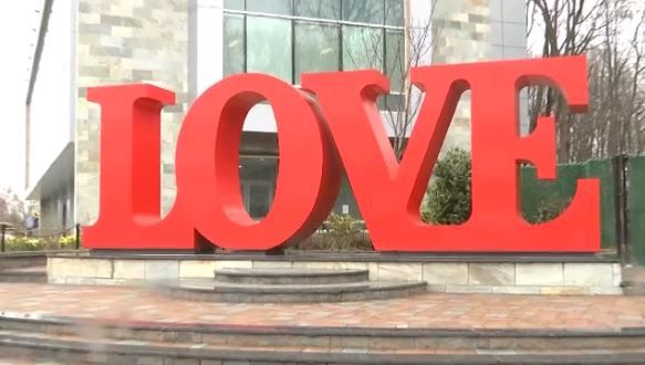 Staten Islanders Share Love In Facebook Group