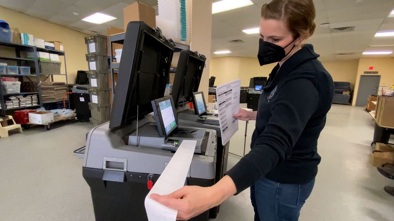 Madison clerk s office ahead of schedule for Nov 8 election