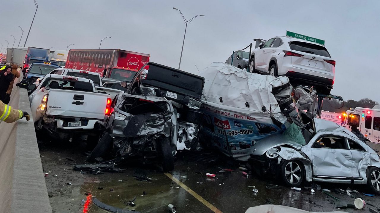 Wreckage from Interstate 35W pileup on Feb. 11, 2021 photo credit: Ismael Herrera)