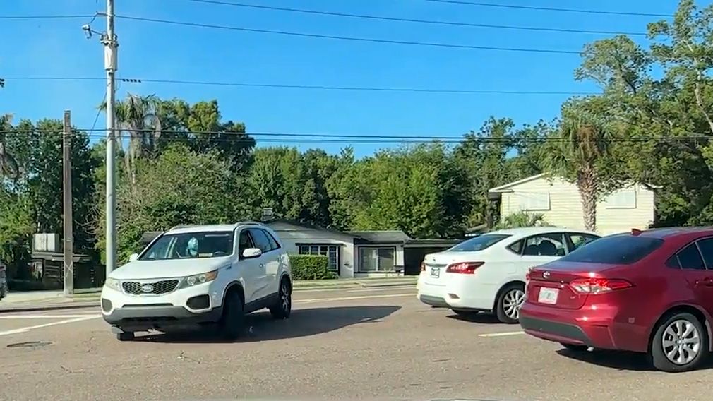 Maitland resident raises concerns about Horatio Avenue U-turns