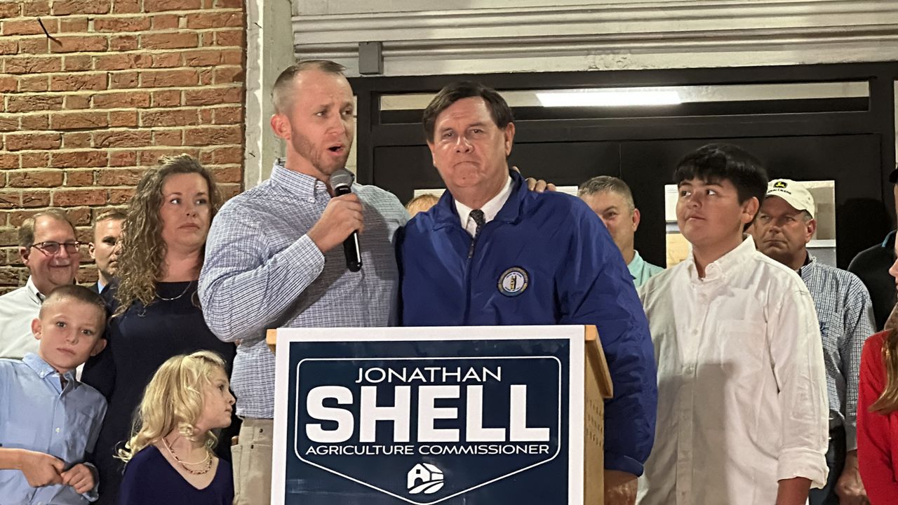Mark Metcalf wins race to be Kentucky's state treasurer