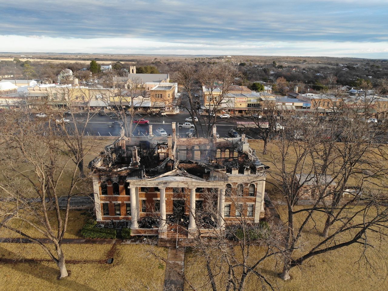 An aerial view of the fire-damaged Mason County Courthouse. (Courtesy: Texas Dept. of Insurance)