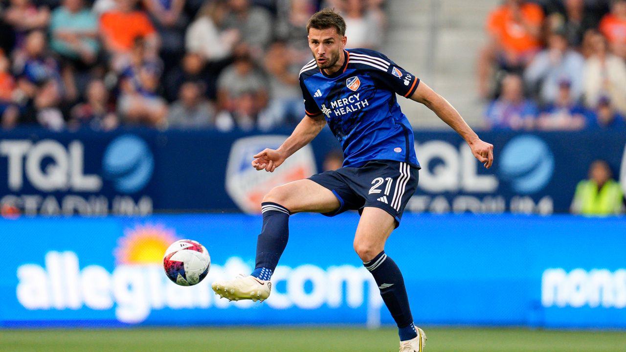 FC Cincinnati defender Matt Miazga (21) controls the ball during the first half of an MLS soccer match against CF Montreal Wednesday, May 17, 2023, in Cincinnati. (AP Photo/Jeff Dean, File)