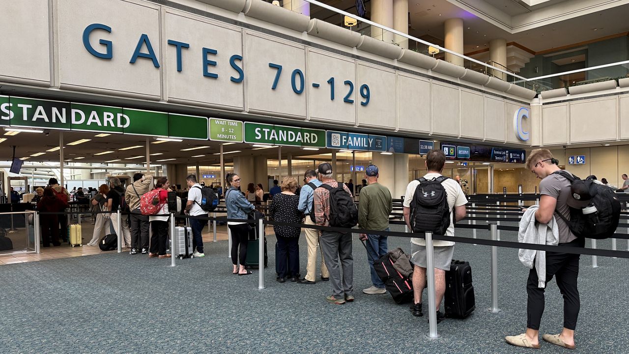 Florida lawmakers, union leaders react to Trump's order promising TSA paychecks