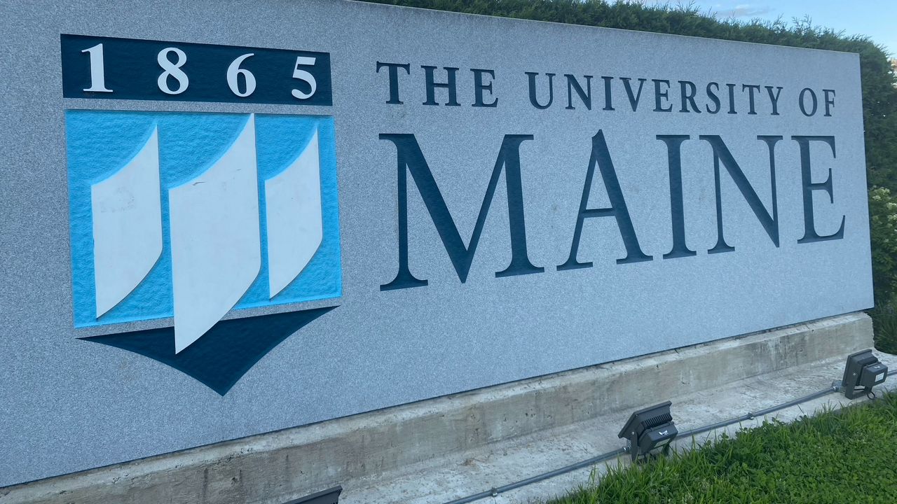 Students are no longer required to be vaccinated against COVID-19 at the University of Maine System, but are still encouraged to do so. (File photo)