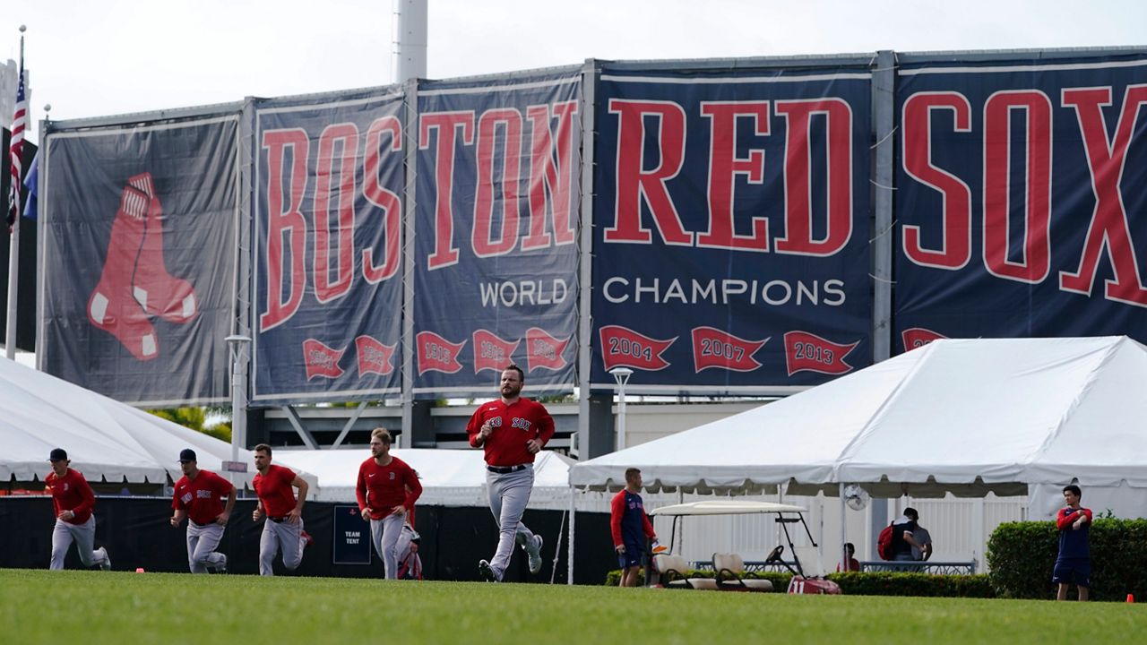 Red Sox kick off spring training in Ft. Myers