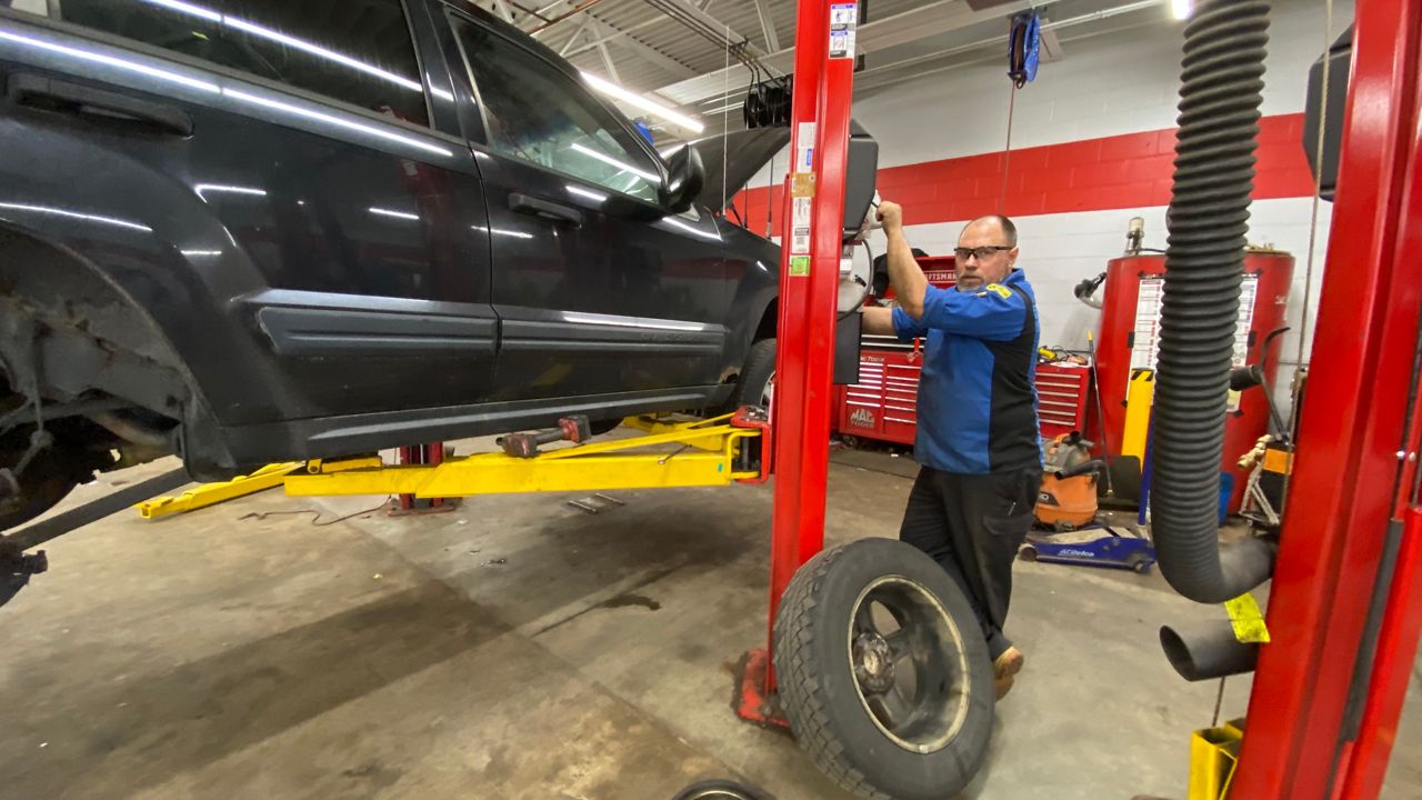 repair shop photo