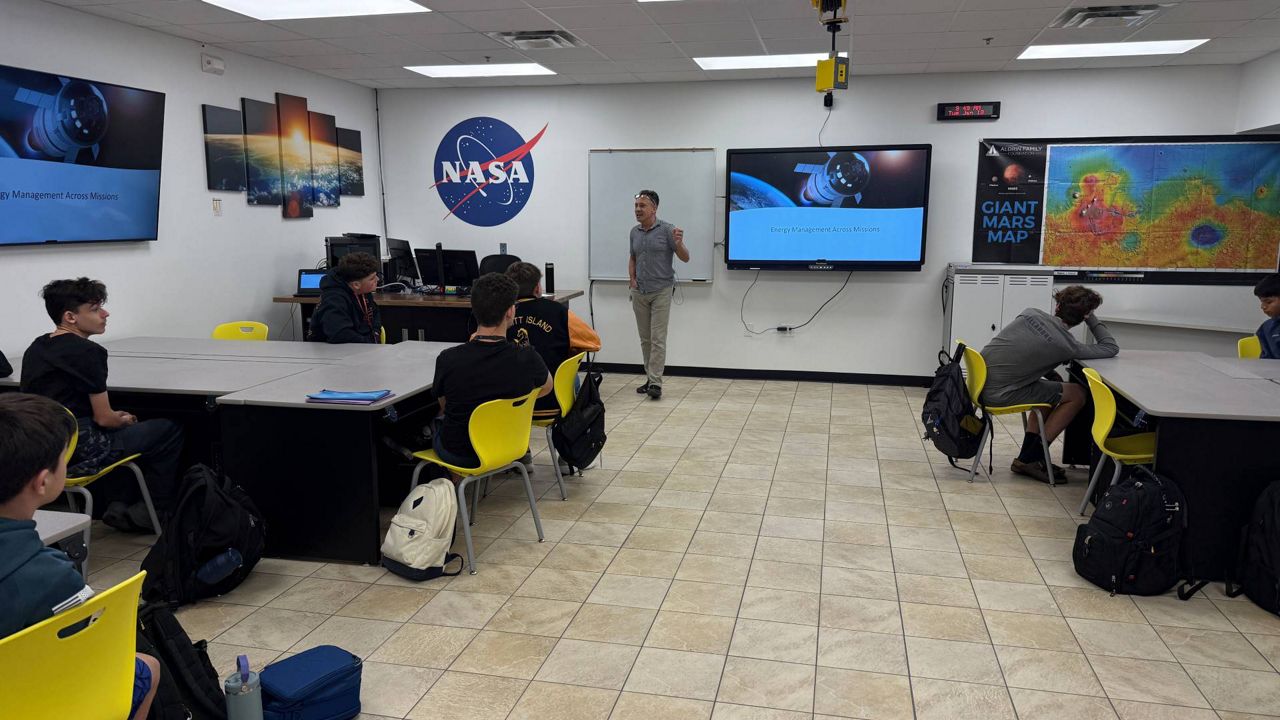 Students learning aeronautics skills in the Artemis era