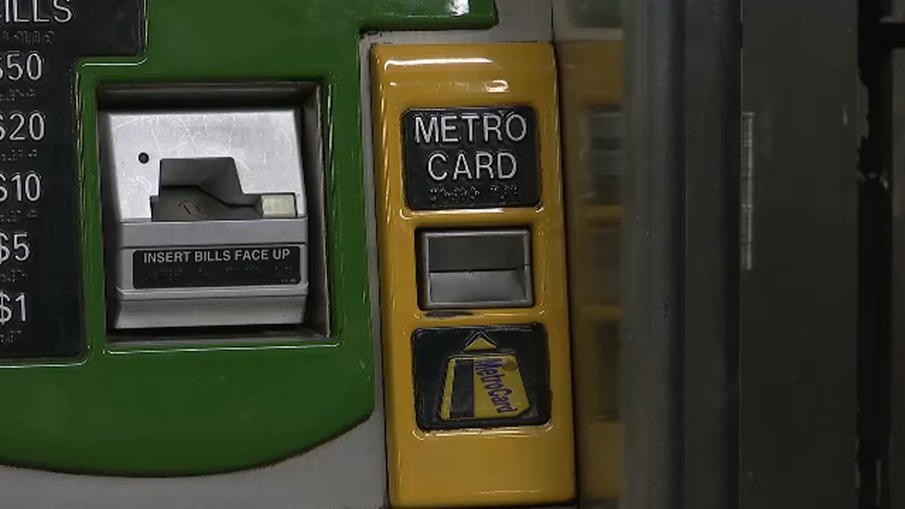 When Metrocard Vending Machines Won T Accept Card Payments Saturday