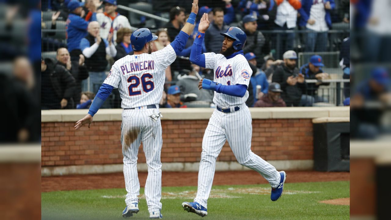 Mets win on Opening Day at Citi Field