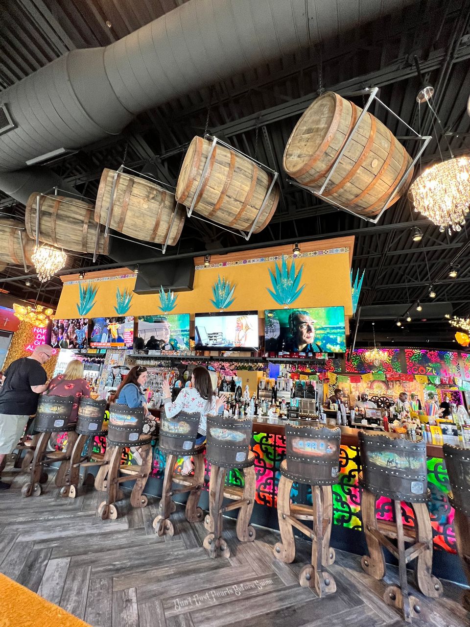 The bar space inside Mi Cozumel Mexican restaurant in Cincinnati. (Photo courtesy of Mi Cozumel)