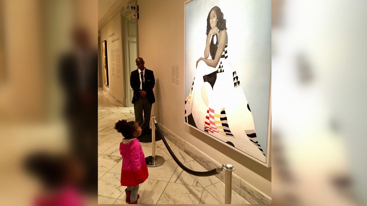 Girl meets Michelle Obama after photo goes viral