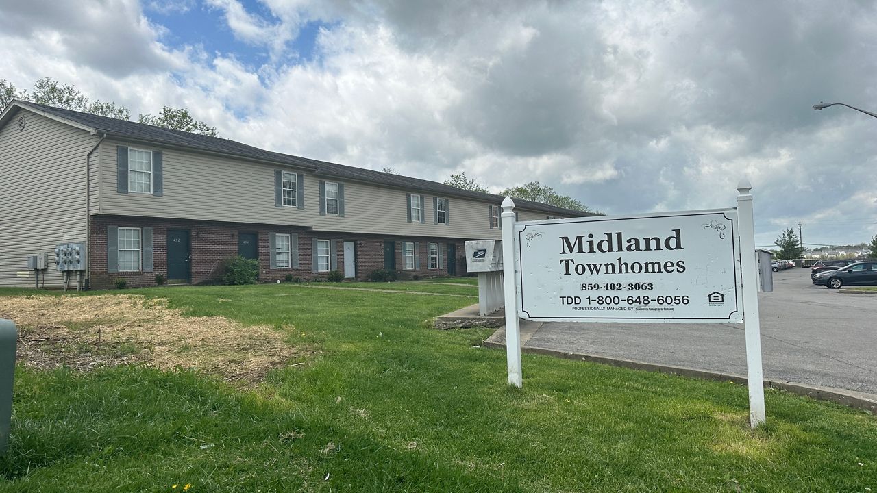 Shelbyville townhomes close and residents need new homes