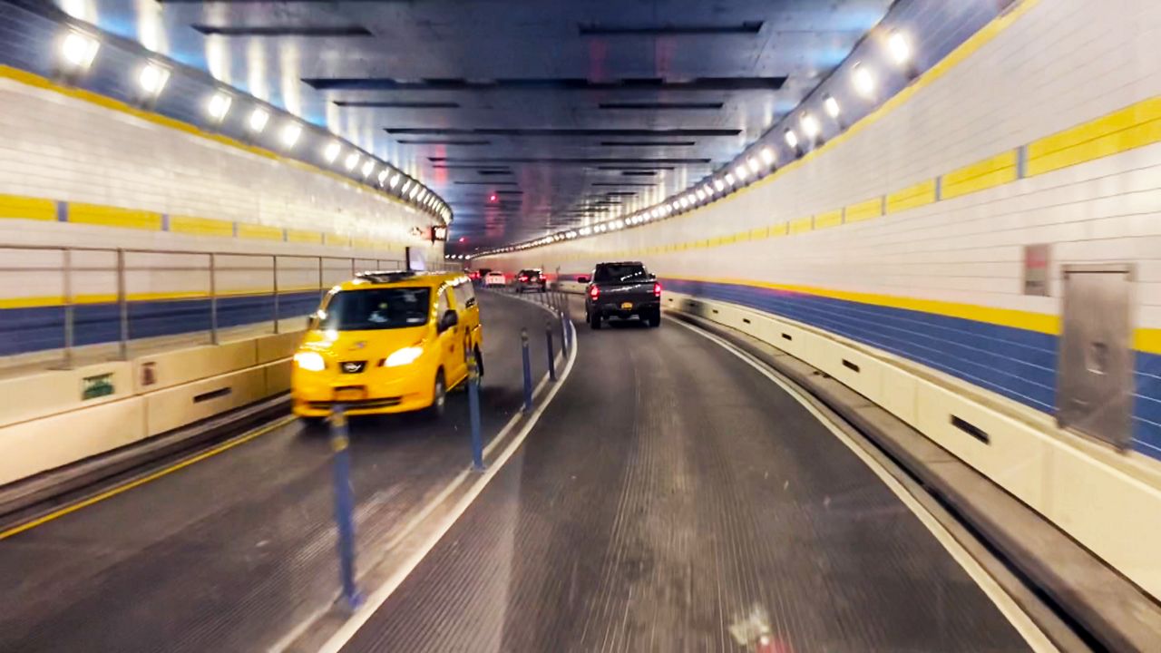 Midtown Tunnel To Partially Close For Weekend Repaving Work