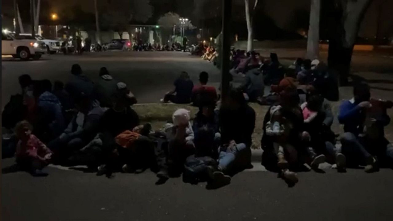 Video Captures 600 Migrants in the Cover of Night