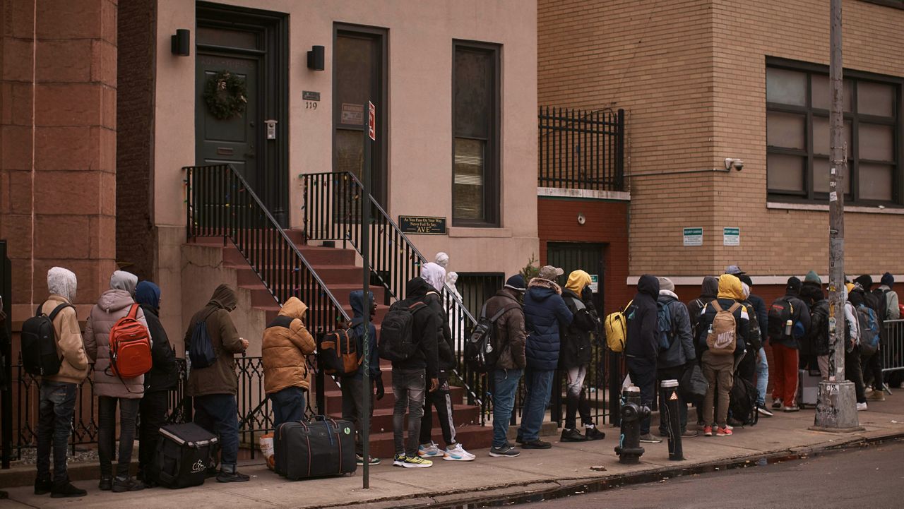 New York City Enforces New 30-Day Shelter Limit for Adult Migrants