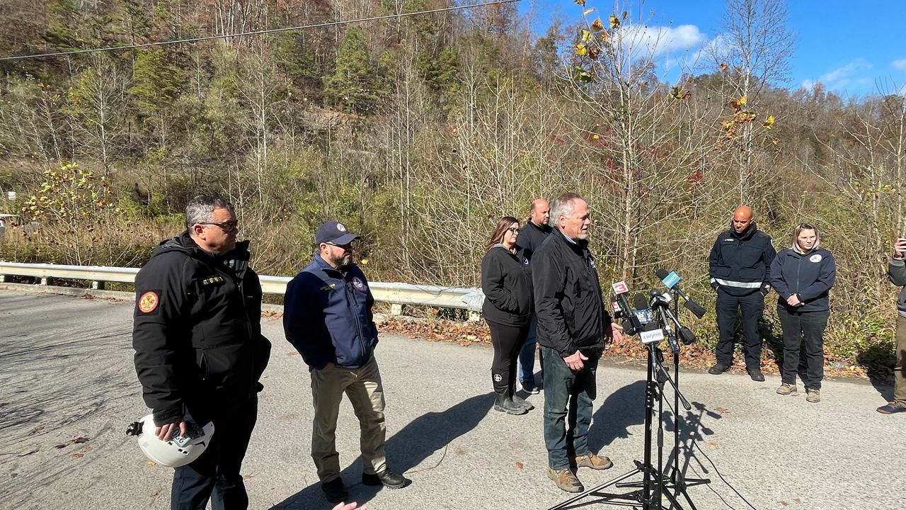 Crews begin removing debris amid ongoing search for worker trapped after Kentucky mine collapse