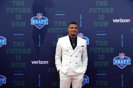 Alabama's Minkah Fitzpatrick poses for photos on the red carpet before the first round of the NFL football draft, Thursday, April 26, 2018, in Arlington, Texas. (AP Photo/Eric Gay)
