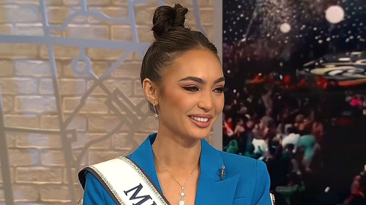 First Filipina American Crowned Miss Universe 