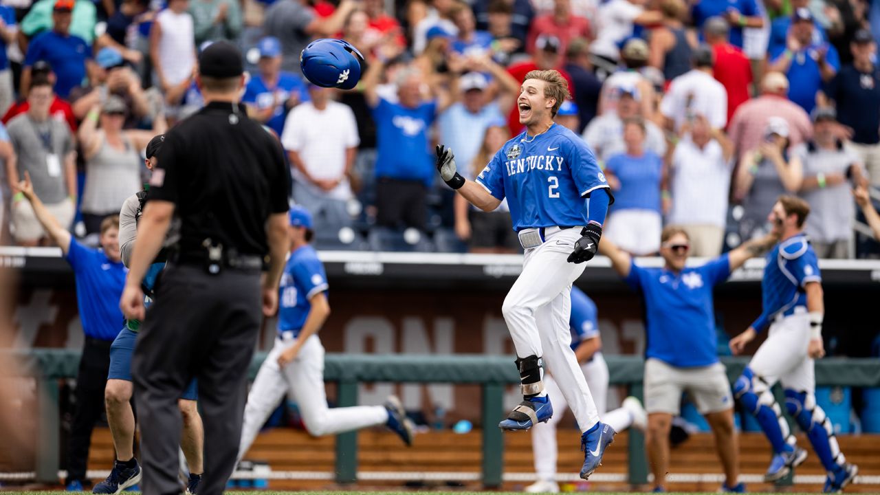 Daly blasts walk-off homer to give Cats first College World Series win