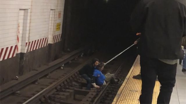 Subway tracks rescue in Chelsea