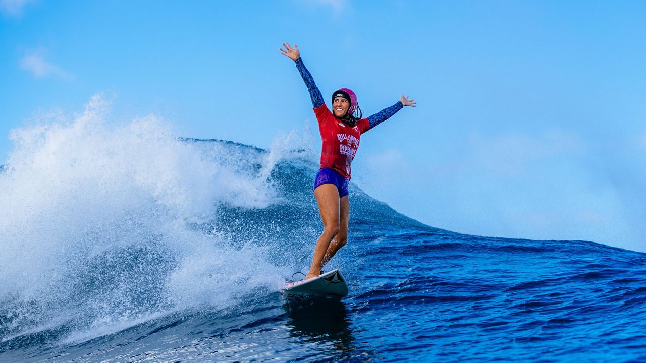 Moana Jones Wong wins Billabong Pipeline Pro