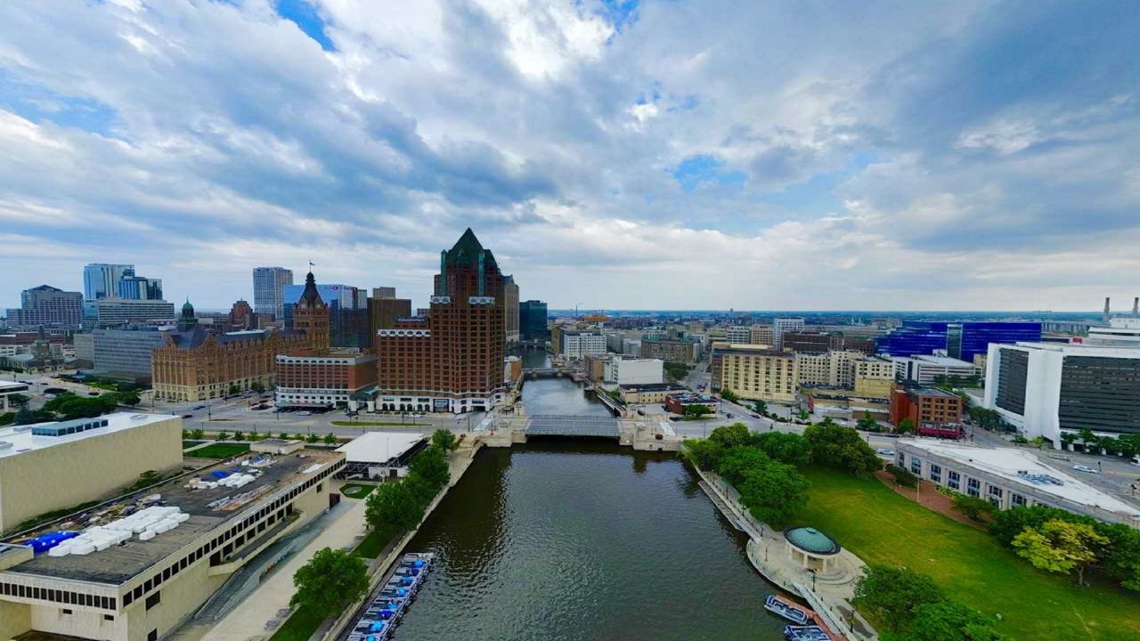 Milwaukee downtown