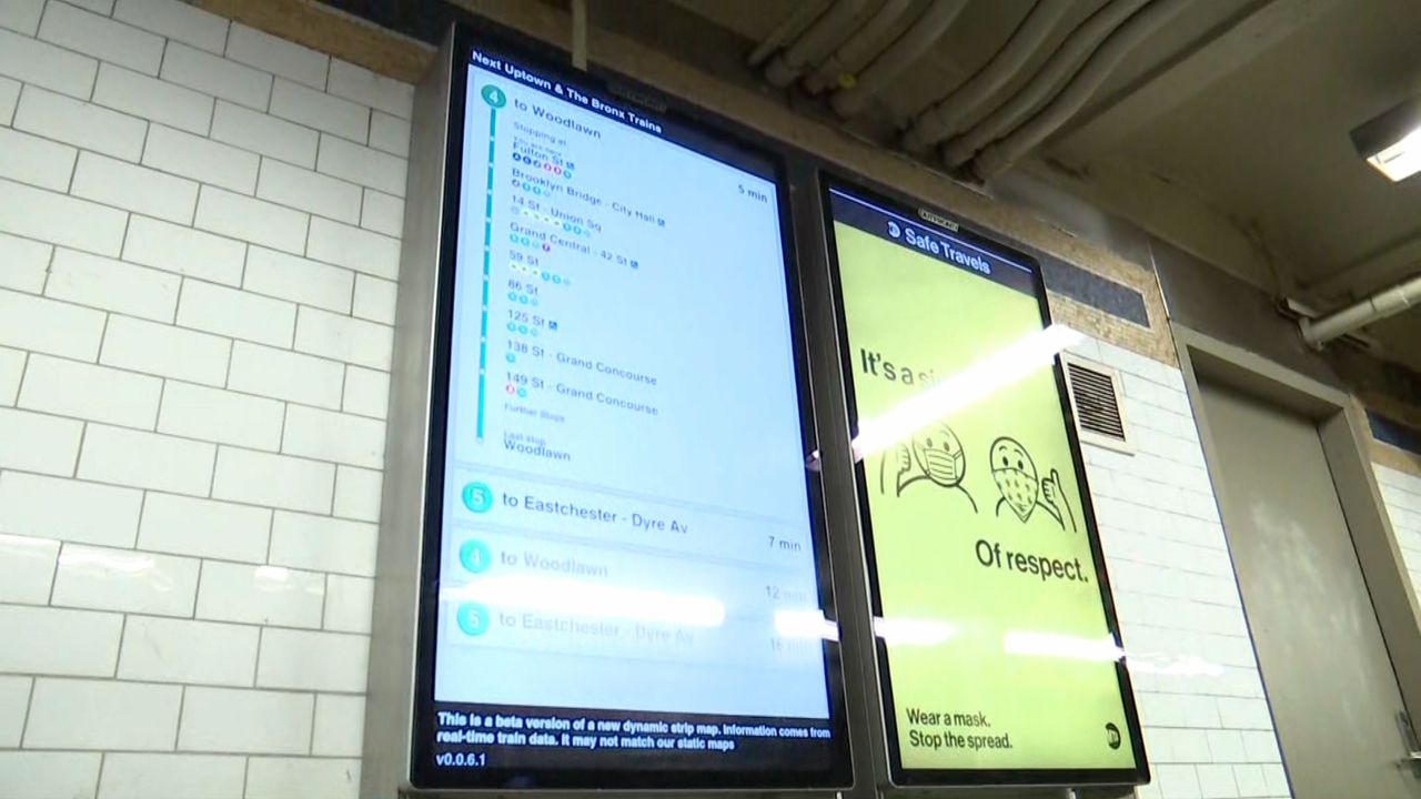 MTA instalará pantallas digitales dentro de vagones del metro