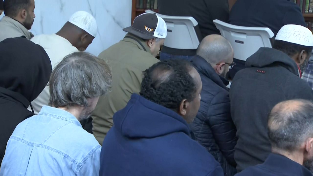 Muslim New Yorkers, including prominent imam, react to Mamdani's win