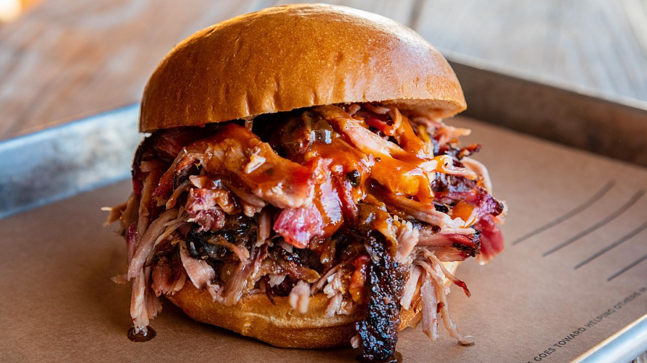 4 Rivers to offer BOGO barbecue sandwiches