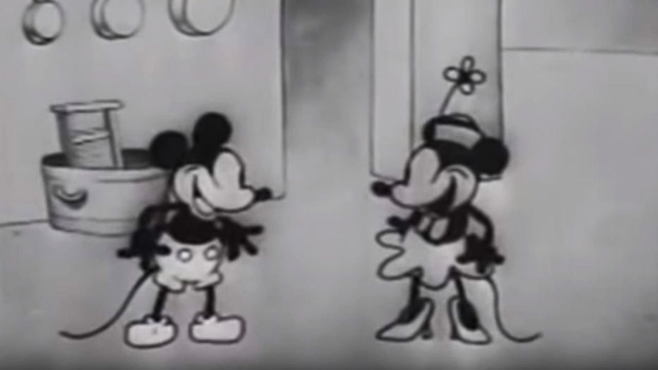 mickey and minnie mouse black and white