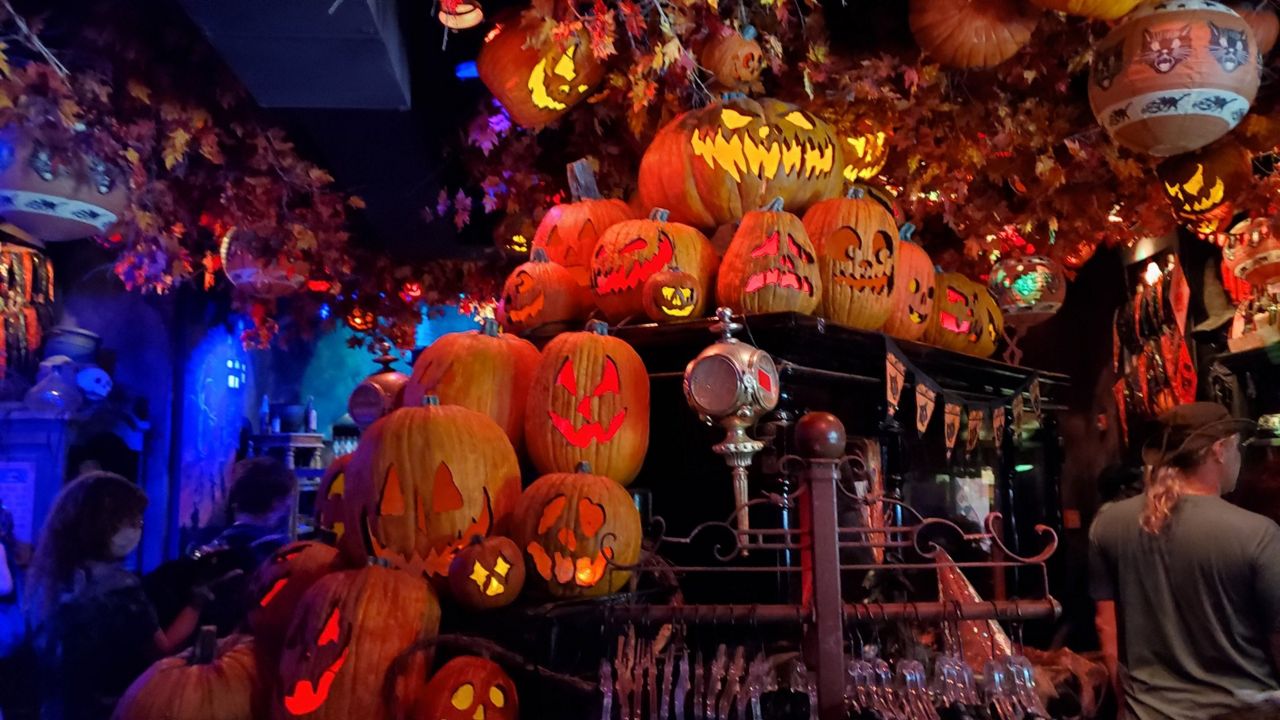 Universal opens new Halloween-themed shop