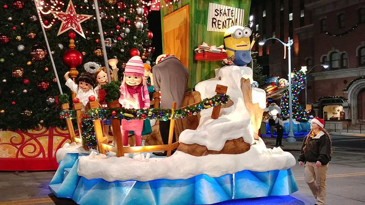 Universal Orlando Kicks Off its Christmas Celebrations