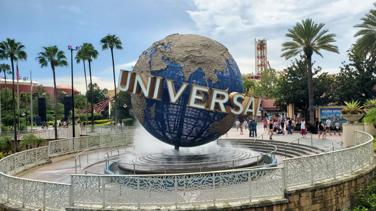 Universal Orlando globe. (Spectrum News/Ashley Carter)