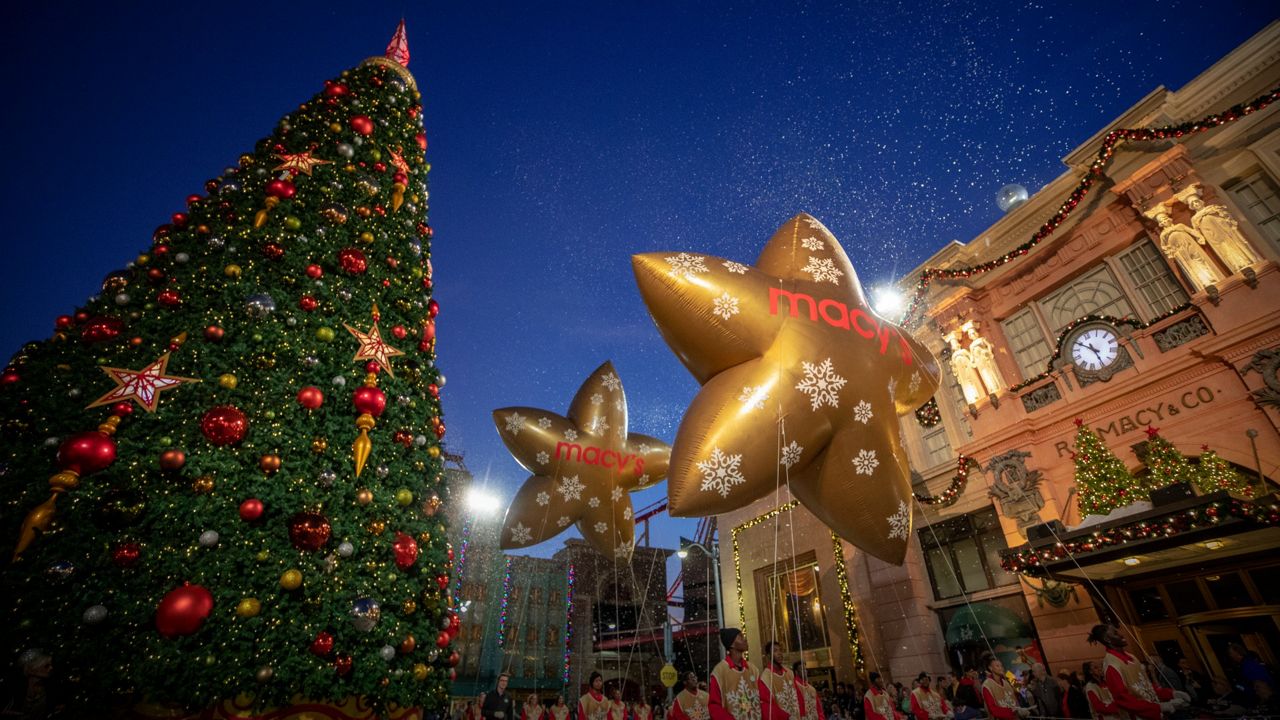 Universal's Holiday Parade featuring Macy's at Universal Studios Florida. (Universal)