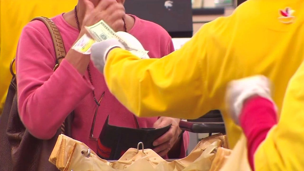 Florida's minimum wage is going up next year. (Eric Mock/ Spectrum News 13)