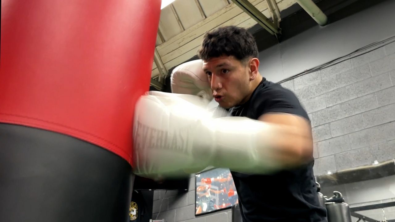 Milwaukee boxer to fight in Deer District