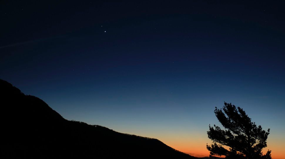 Three planets will pair with the moon this week.