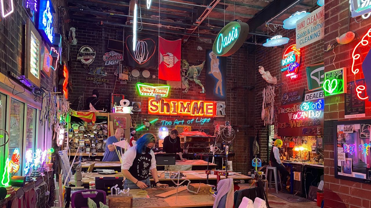 An American Classic: Neon Signs