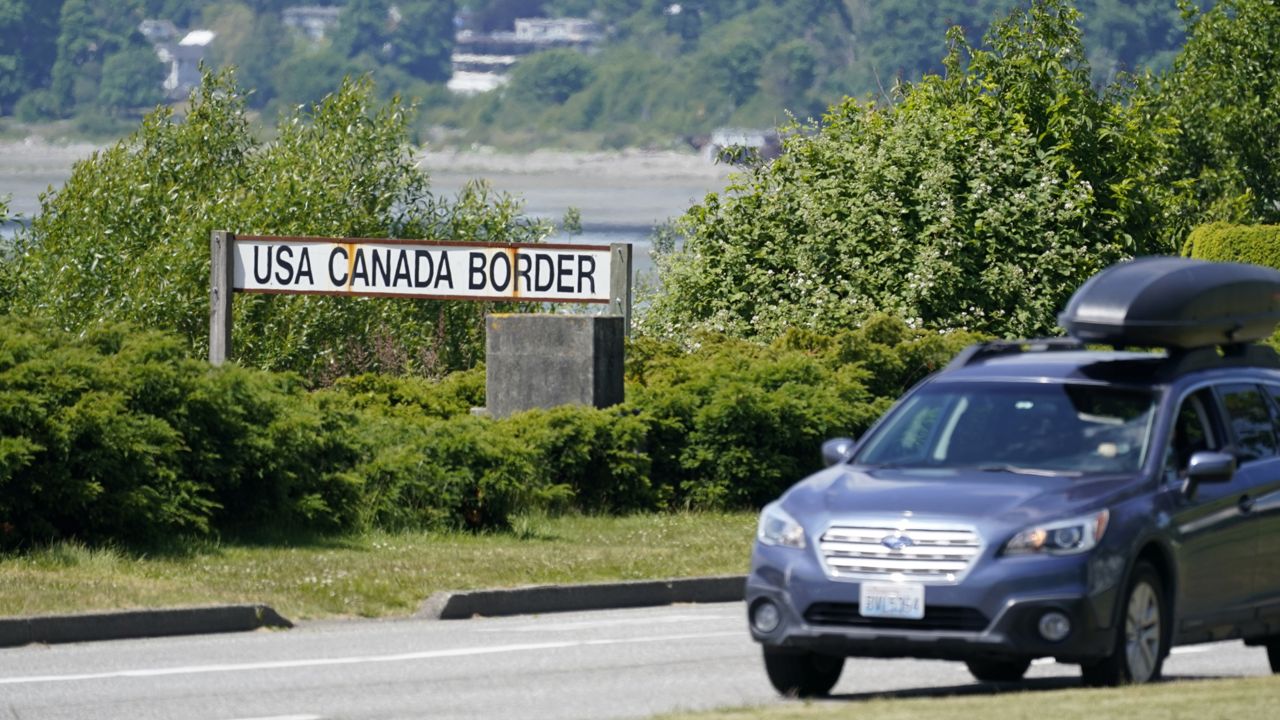 borders-with-canada-mexico-to-remain-closed-through-aug-21