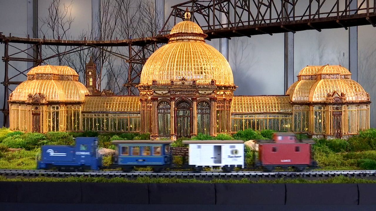 Botanical Garden Train Show Returns