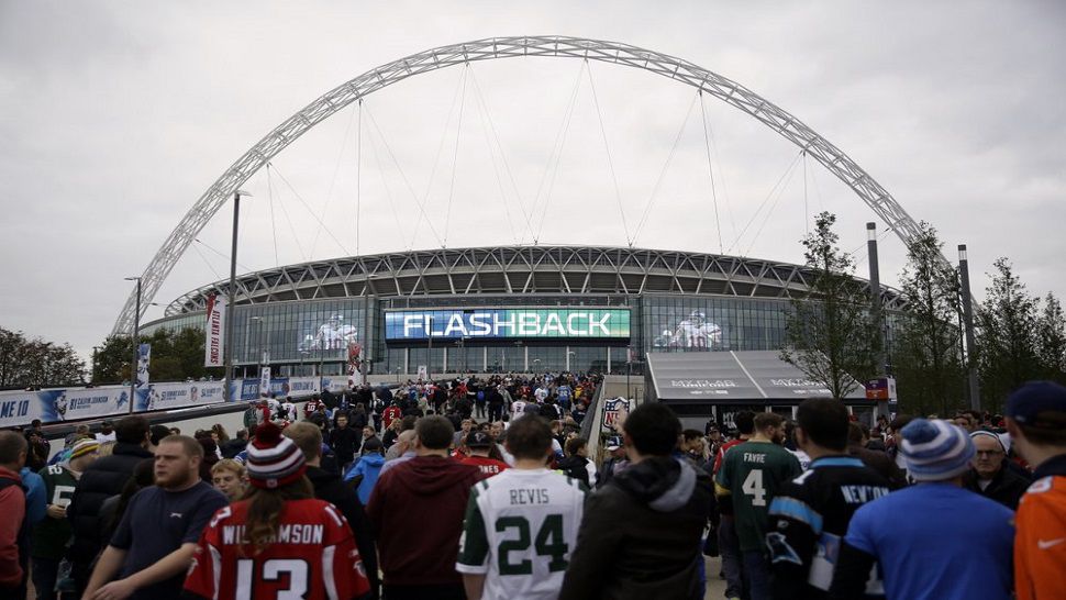 NFL Football in London - Seeing American Football at Wembley Stadium