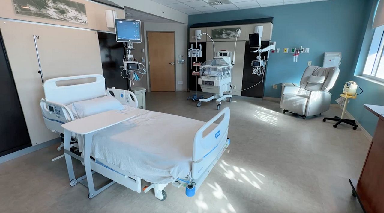 New NICU, BayCare Health, St. Joseph's Hospital North, Couplet Care Rooms