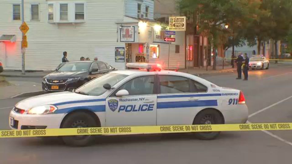 Rochester police looking for suspect in N. Clinton Ave. North Clinton Avenue shooting