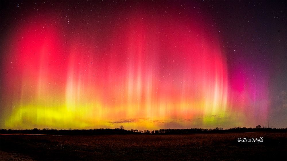 PHOTOS: Northern Lights shine bright across Wisconsin