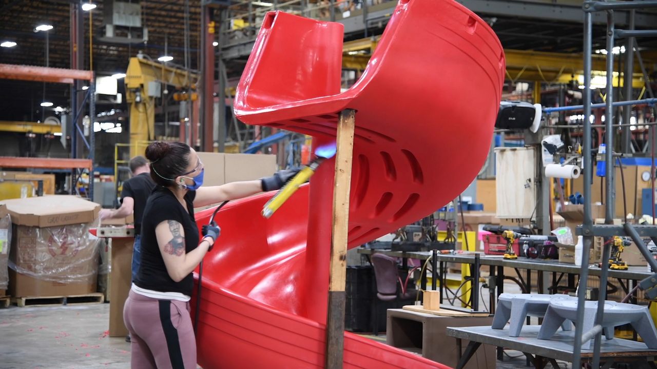 Dutchland Plastics Now Hiring