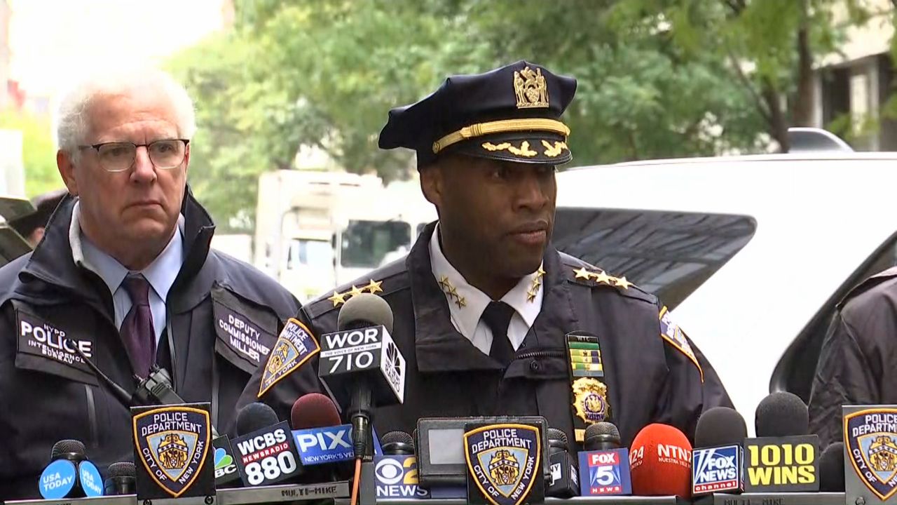 nypd-names-first-african-american-chief-of-detectives