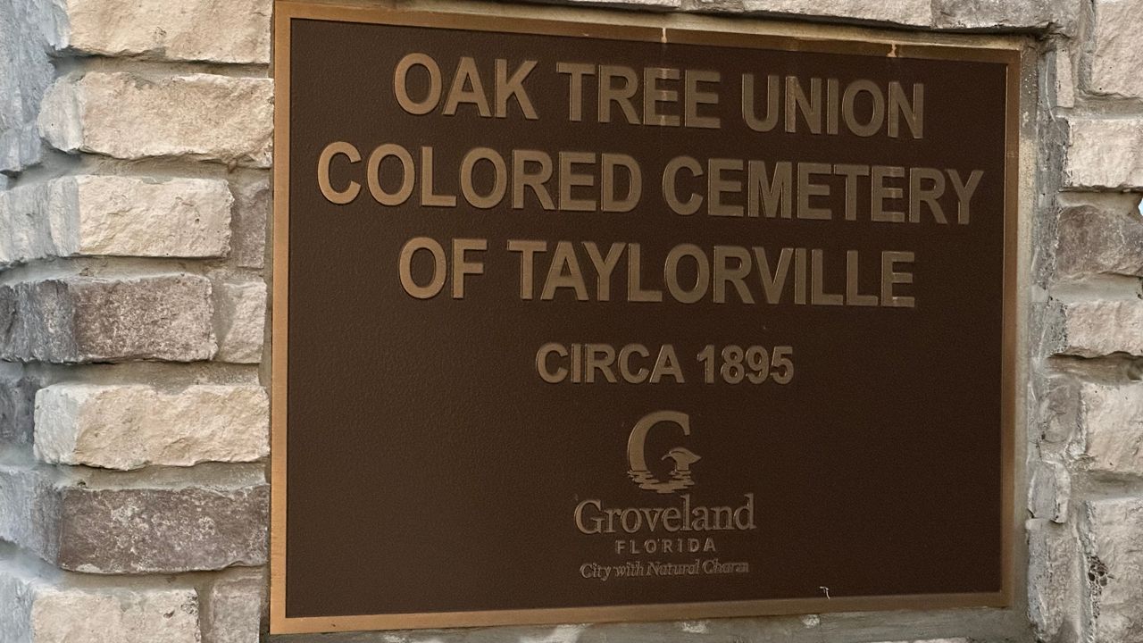 Lifelong Groveland resident Sam Griffin says he remembers visiting the Oak Tree Union Colored Cemetery of Taylorville. (Spectrum News)