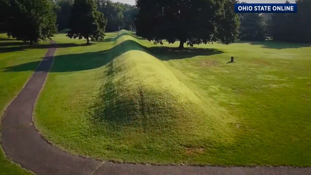 Octagon Mound Newarkearthworksohio